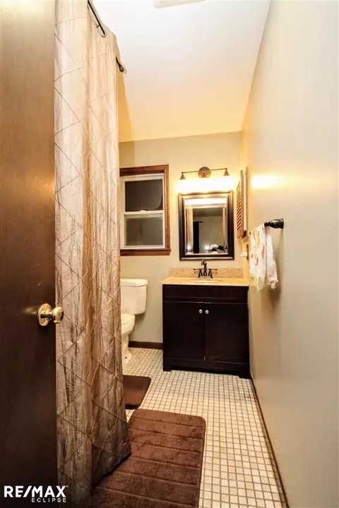56 E Garfield, Hazel Park, MI 48030 photo 9