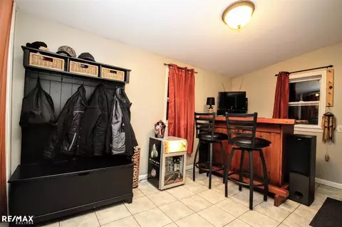 56 E Garfield, Hazel Park, MI 48030 photo 14