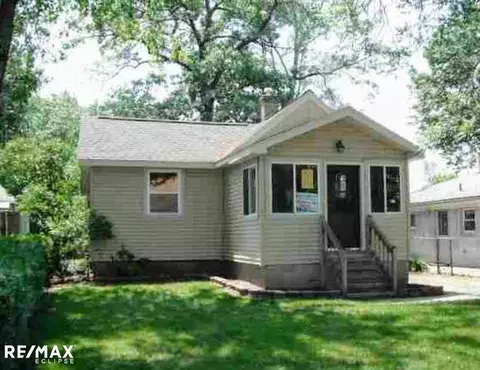 56 E Garfield, Hazel Park, MI 48030 photo 1
