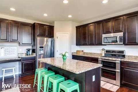 49614 Bloomsbury, Macomb, MI 48044 photo 12