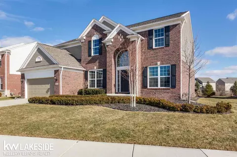 49614 Bloomsbury, Macomb, MI 48044 photo 1
