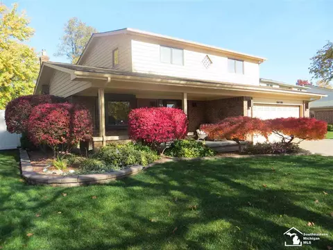 20620 Maplewood, Riverview, MI 48193 photo 1