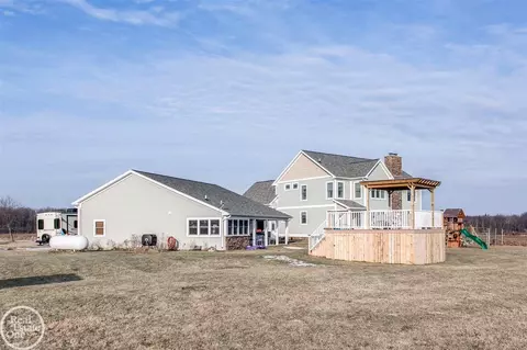 5831 Pheasant, Jeddo, MI 48032 photo 5