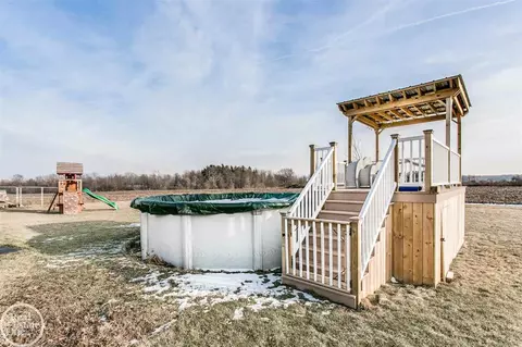 5831 Pheasant, Jeddo, MI 48032 photo 6