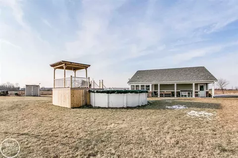 5831 Pheasant, Jeddo, MI 48032 photo 3