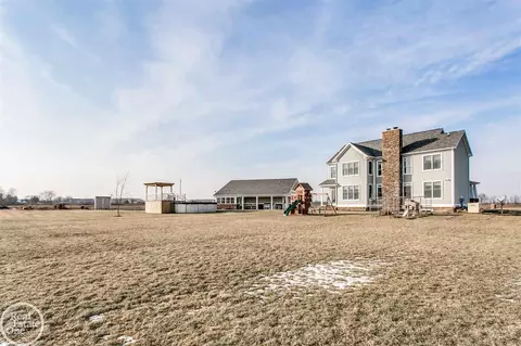5831 Pheasant, Jeddo, MI 48032 photo 4