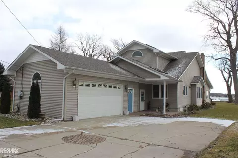 5237 Pointe Tremble, Algonac, MI 48001 photo 1