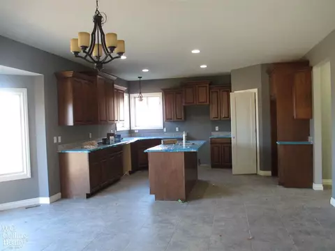 55362 Estates Ln, Macomb, MI 48042 photo 6