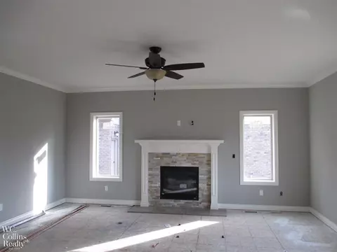 55362 Estates Ln, Macomb, MI 48042 photo 4