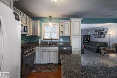 17508 Moors, Fraser, MI 48026 photo 5