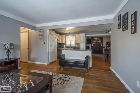 17508 Moors, Fraser, MI 48026 photo 3