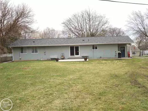 36075 Farmbrook, Clinton Township, MI 48035 photo 37