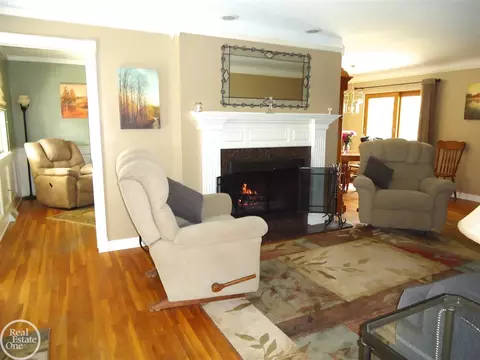 36075 Farmbrook, Clinton Township, MI 48035 photo 8