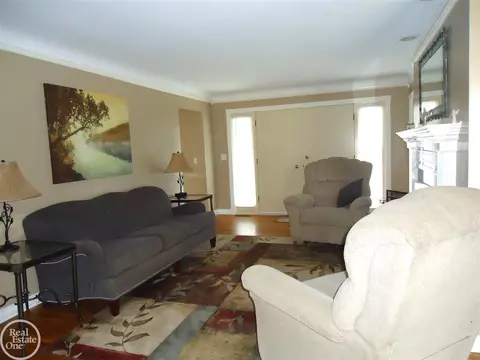 36075 Farmbrook, Clinton Township, MI 48035 photo 7