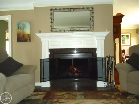 36075 Farmbrook, Clinton Township, MI 48035 photo 10