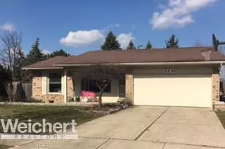 4996 Foxcroft, Troy, MI 48085 photo 1