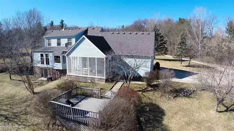 2548 Curtis, Leonard, MI 48367 photo 31