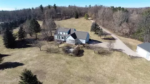 2548 Curtis, Leonard, MI 48367 photo 4
