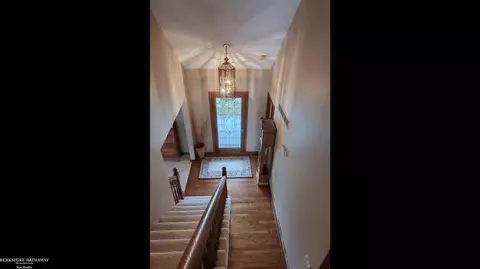 2548 Curtis, Leonard, MI 48367 photo 7