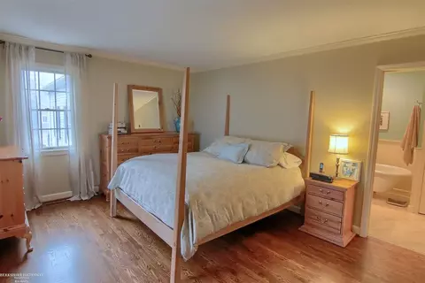2548 Curtis, Leonard, MI 48367 photo 15
