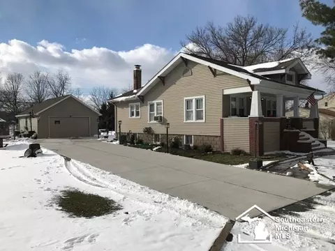 27418 Brown, Flat Rock, MI 48134 photo 1