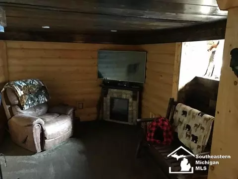 27418 Brown, Flat Rock, MI 48134 photo 9
