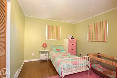 885 Grosse Pointe, Grosse Pointe, MI 48230 photo 25