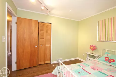 885 Grosse Pointe, Grosse Pointe, MI 48230 photo 26