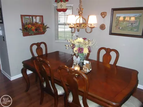 47057 Susan, Macomb, MI 48044 photo 14
