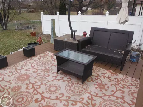 47057 Susan, Macomb, MI 48044 photo 9
