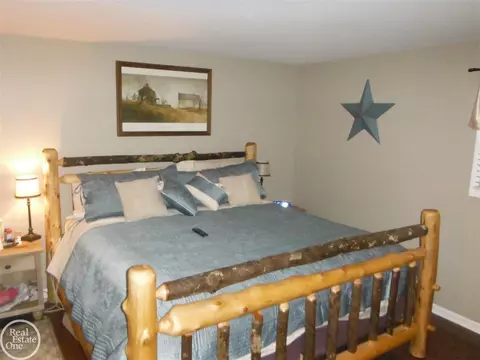 47057 Susan, Macomb, MI 48044 photo 29
