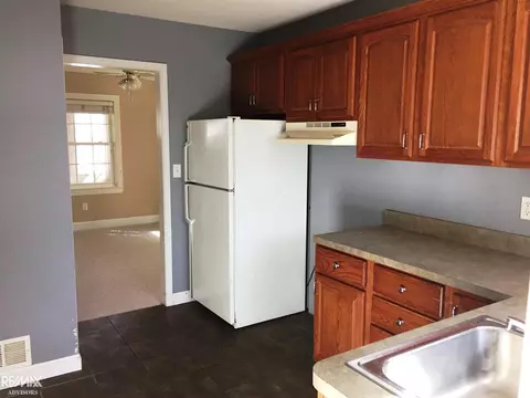923 Howard, Algonac, MI 48001 photo 5