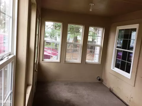 923 Howard, Algonac, MI 48001 photo 3