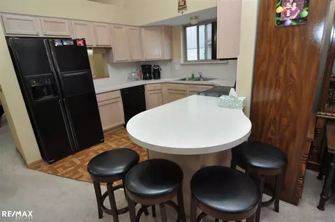 46315 Imperial, Macomb, MI 48044 photo 3