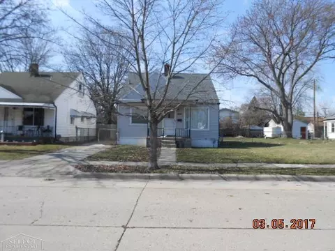 24251 Shakespeare, Eastpointe, MI 48021 photo 2