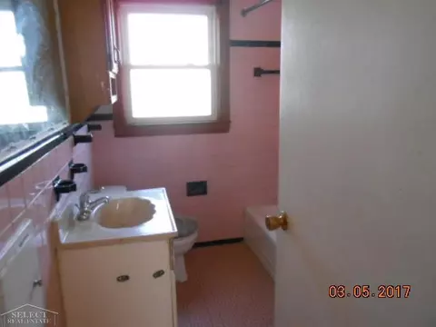 24251 Shakespeare, Eastpointe, MI 48021 photo 7