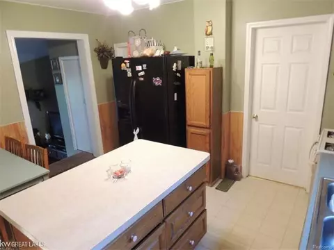 722 Waterloo, Saint Clair, MI 48079 photo 17
