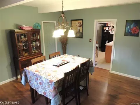722 Waterloo, Saint Clair, MI 48079 photo 11