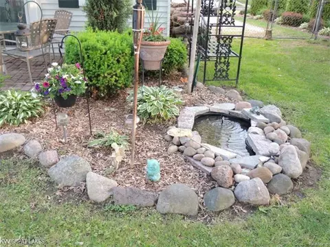 722 Waterloo, Saint Clair, MI 48079 photo 6