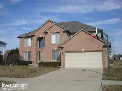 50828 Shenandoah, Macomb, MI 48044 photo 2