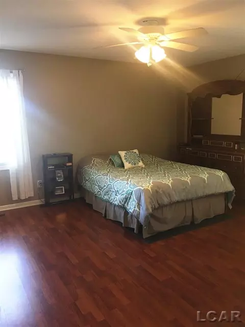 3239 E Northmor, Adrian, MI 49221 photo 9