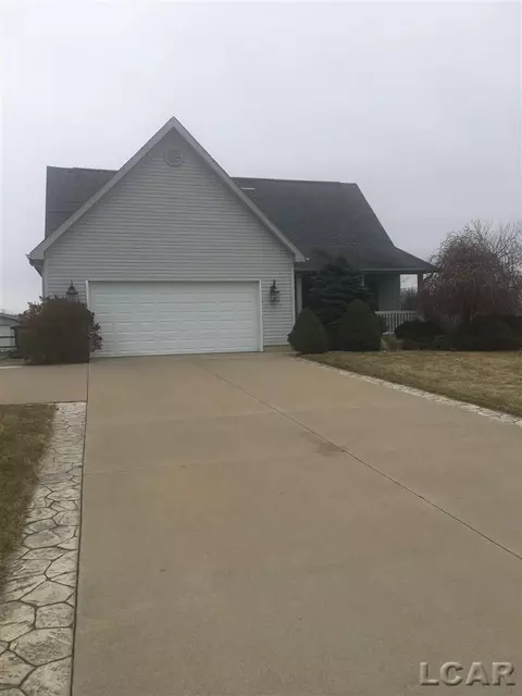 3239 E Northmor, Adrian, MI 49221 photo 1