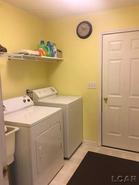 3239 E Northmor, Adrian, MI 49221 photo 13