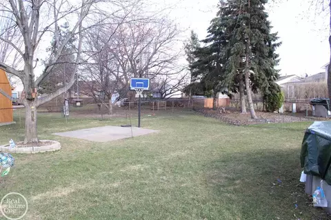 45962 Meadow, Macomb, MI 48044 photo 20