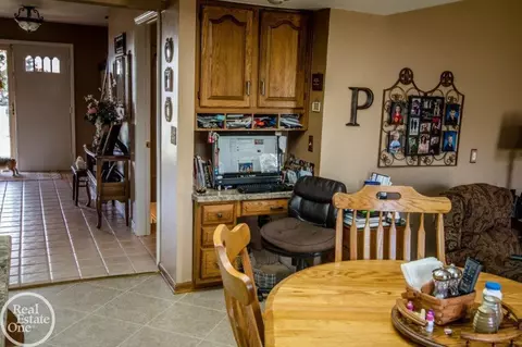 45962 Meadow, Macomb, MI 48044 photo 3