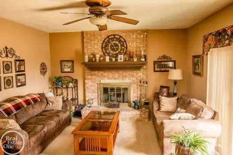 45962 Meadow, Macomb, MI 48044 photo 7