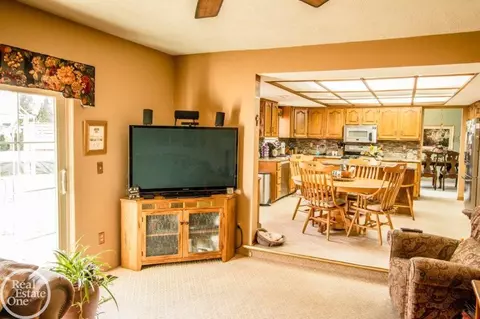 45962 Meadow, Macomb, MI 48044 photo 10