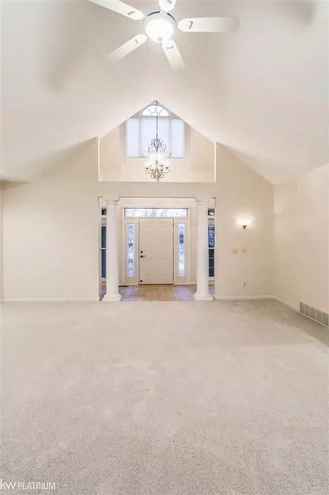 622 Highland, Saint Clair, MI 48079 photo 22