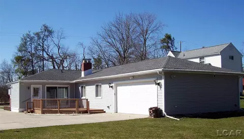560 Budlong, Adrian, MI 49221 photo 5