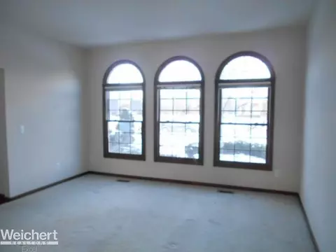 49123 Yale, Macomb, MI 48044 photo 8